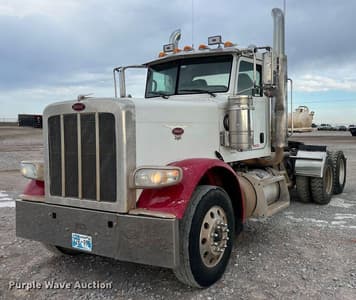 Main image Peterbilt 388